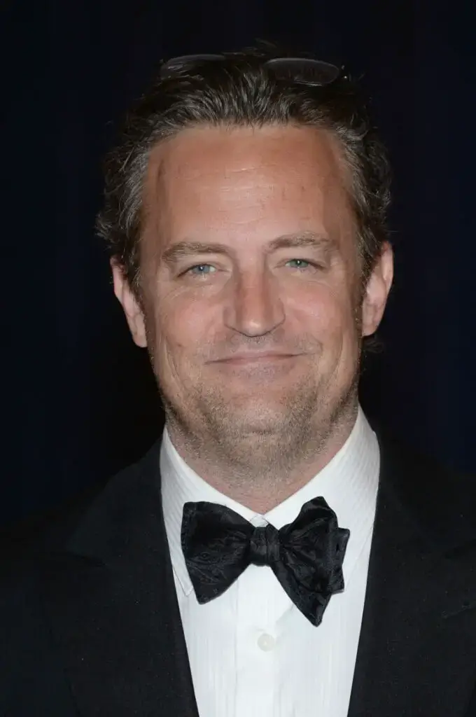 WASHINGTON, DC – APRIL 27: Matthew Perry attends the White House Correspondents’ Association Dinner at the Washington Hilton on April 27, 2013 in Washington, DC. (Photo by Dimitrios Kambouris/Getty Images)
Jennifer Aniston, 54, Lisa Kudrow, 60, Courteney Cox and David Schwimmer, 57, all dressed in black, arrived at Forest Lawn Church of the Hills in Los Angeles, while Matt LeBlanc met them outside following the tearful service.